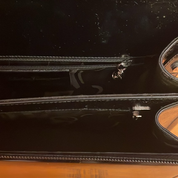 Salvatore Ferragamo additional listing - Picture 2 of 13